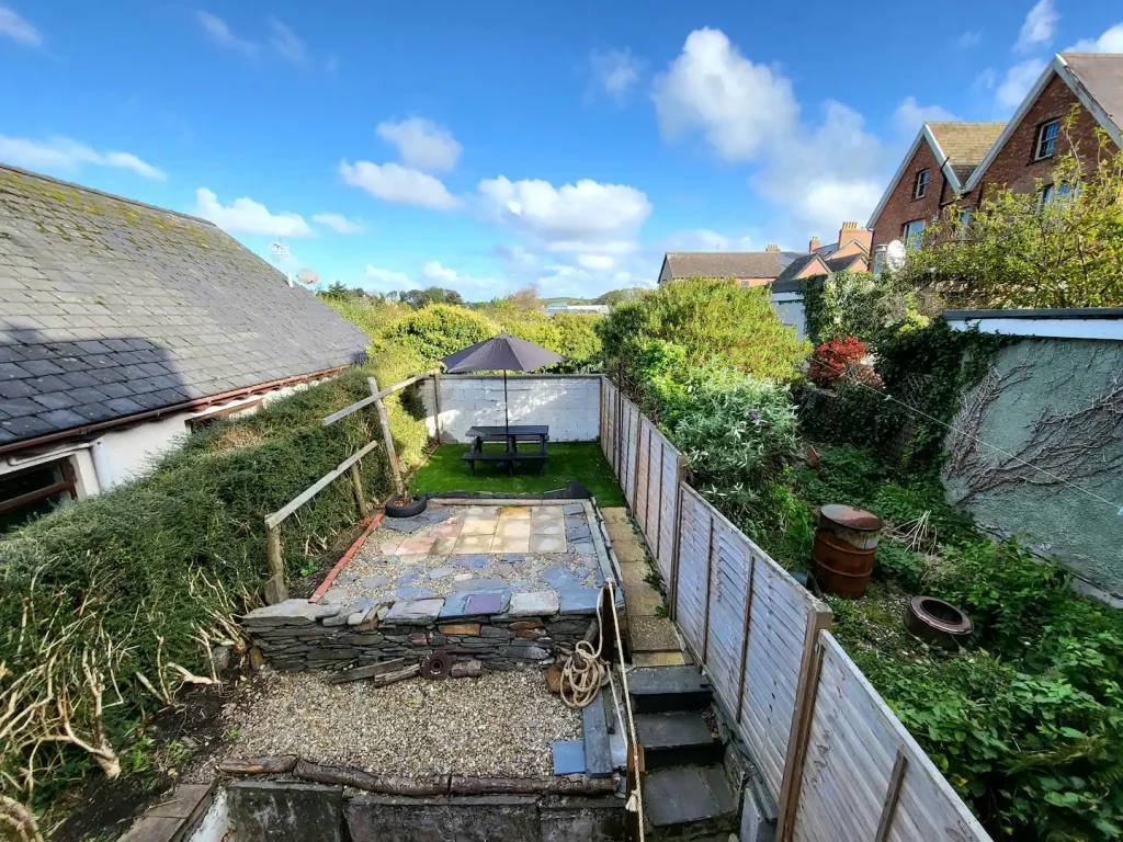 No 18, Ebens Lane, Cardigan, Cottage Let